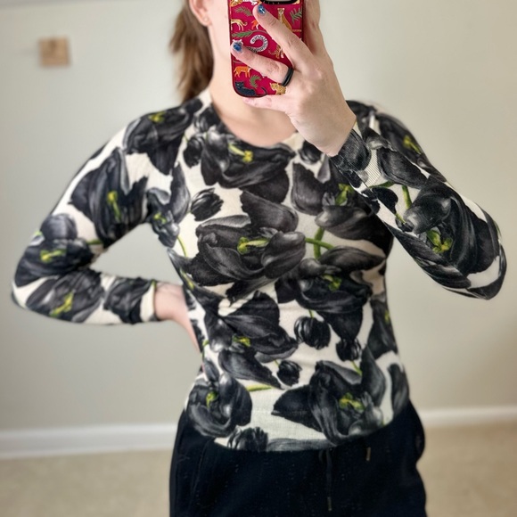 SAMANTHA SUNG Black and White Fitted Bodysuit Sweater - Picture 1 of 5